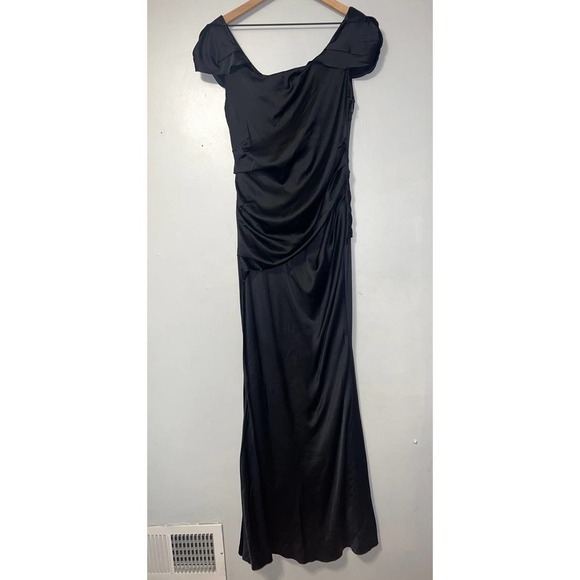 Vera Wang Collection black silk gown size 6 - Picture 1 of 7